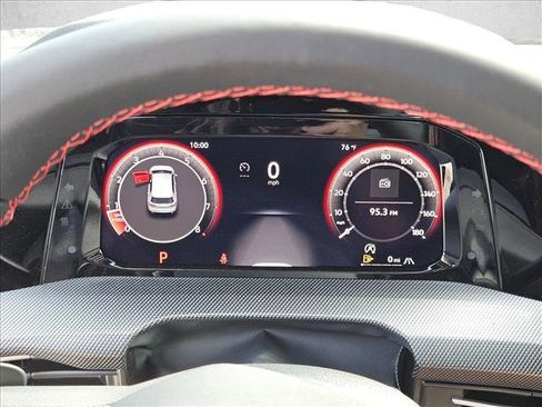 New 2025 Volkswagen Golf SE image 11