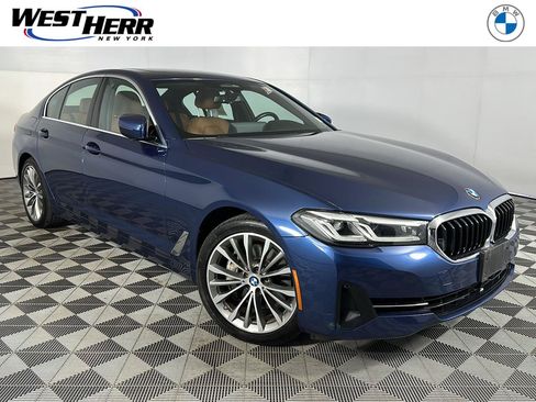 Used 2022 BMW 540i xDrive AWD/4WD image 1