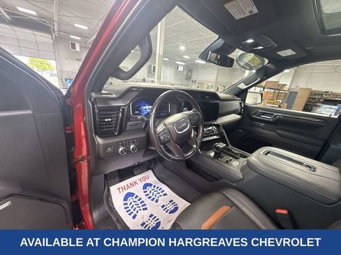 Used 2022 GMC Sierra 1500 AT4 w/ AT4 Preferred Package AWD/4WD image 13