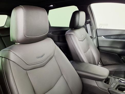 Certified 2021 Cadillac XT5 Premium Luxury image 10