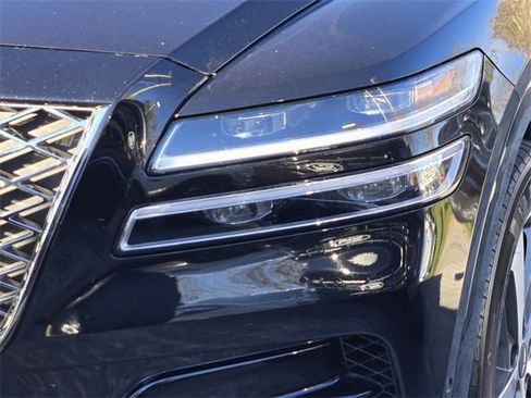 Certified 2023 Genesis GV80 2.5T w/ Prestige 20" Package image 7