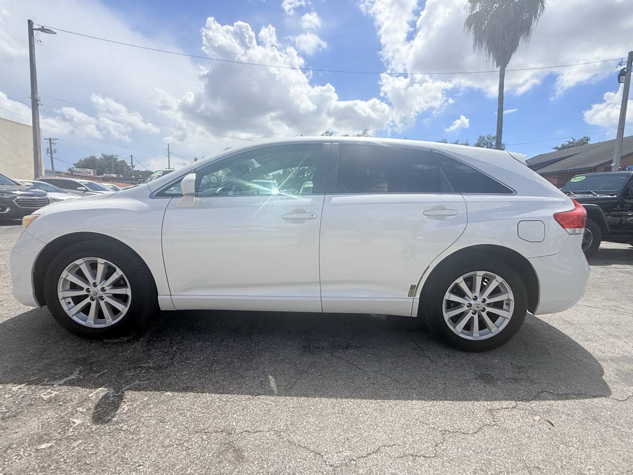 Used 2010 Toyota Venza FWD image 5