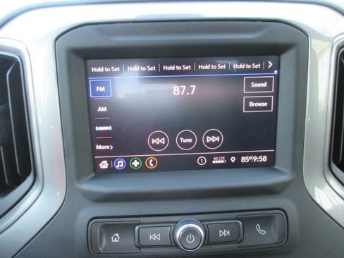 Used 2022 Chevrolet Silverado 1500 Custom w/ Safety Confidence Package RWD image 13