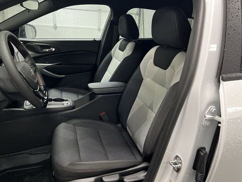New 2026 Chevrolet Trax RS FWD image 18
