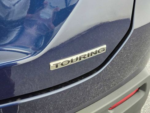 New 2025 Honda Pilot Touring image 14