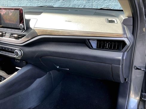 Certified 2024 Nissan Altima 2.5 SV image 16