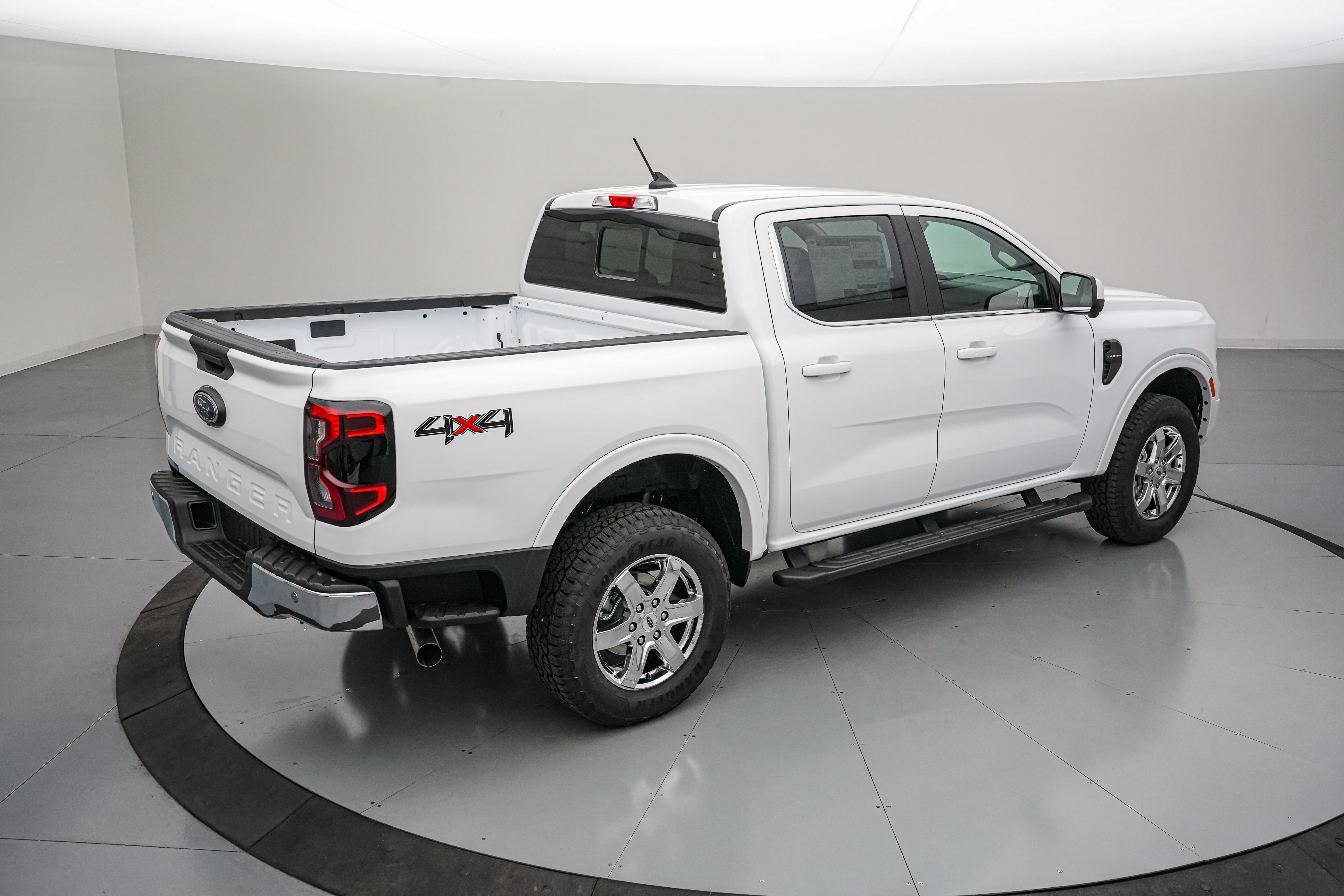 New 2026 Ford Ranger Lariat w/ Chrome Accent Package AWD/4WD image 4