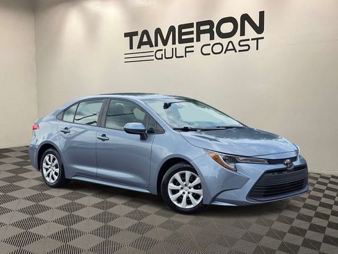 Used 2024 Toyota Corolla LE FWD image 1