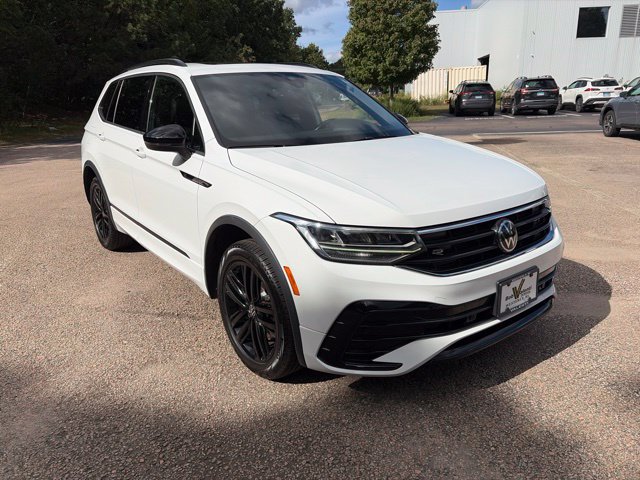 Used 2022 Volkswagen Tiguan SE R-Line AWD/4WD image 9