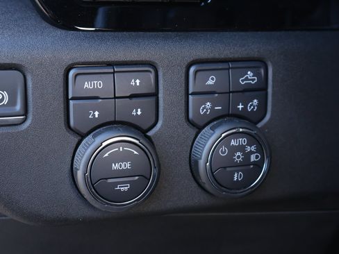 Used 2024 Chevrolet Silverado 1500 High Country image 16