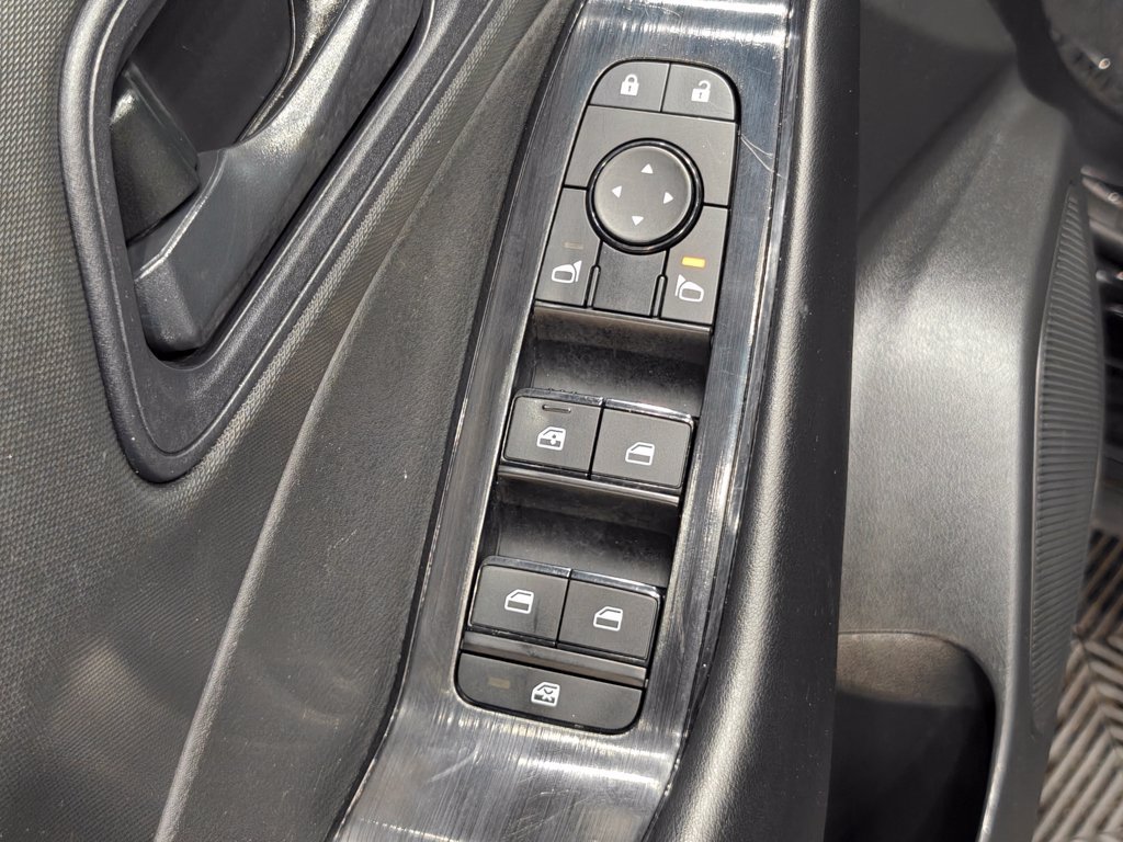 Used 2024 Nissan Rogue S AWD/4WD image 40