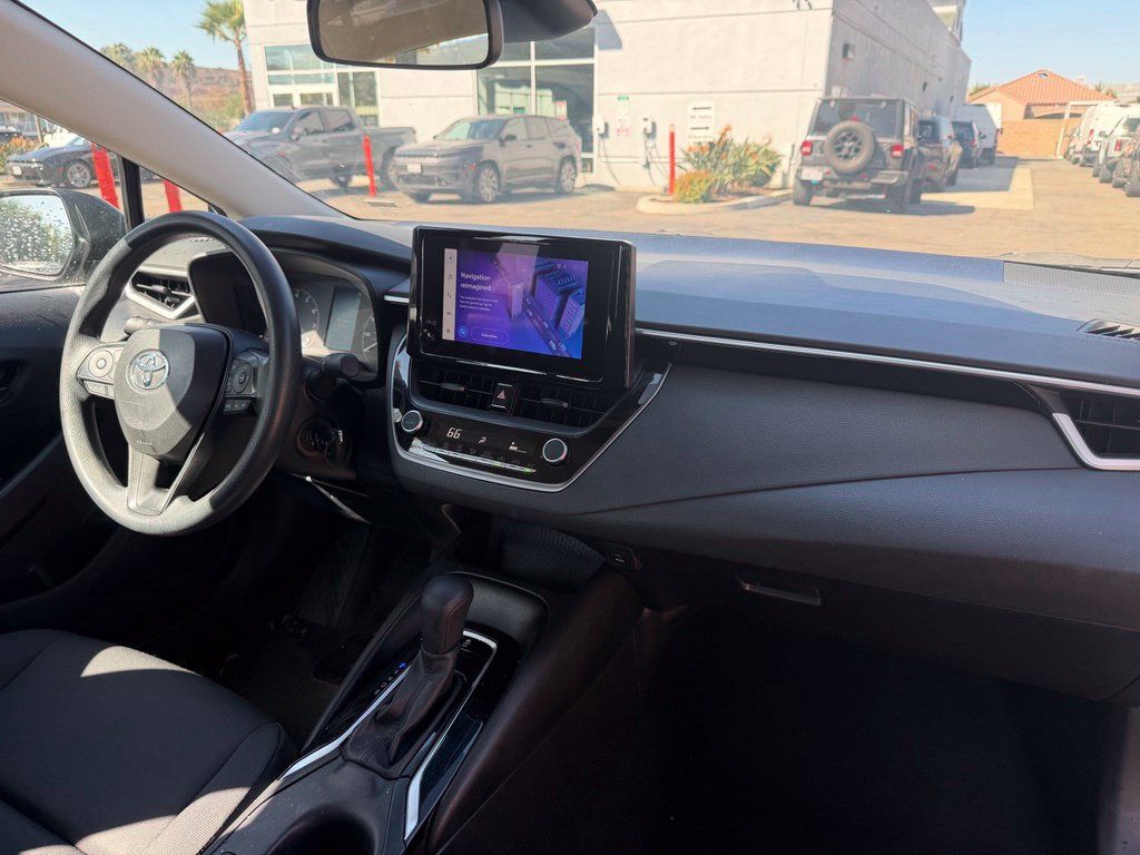 Used 2024 Toyota Corolla LE FWD image 14