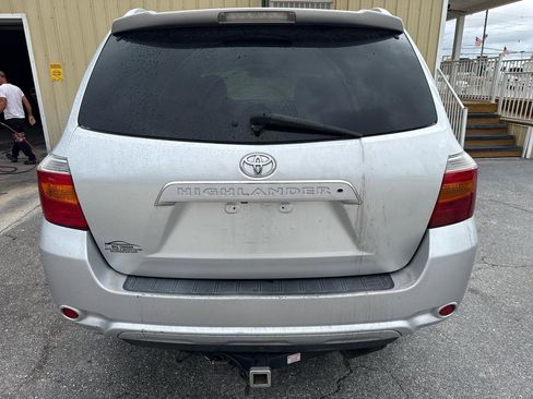 Used 2010 Toyota Highlander Limited FWD image 4