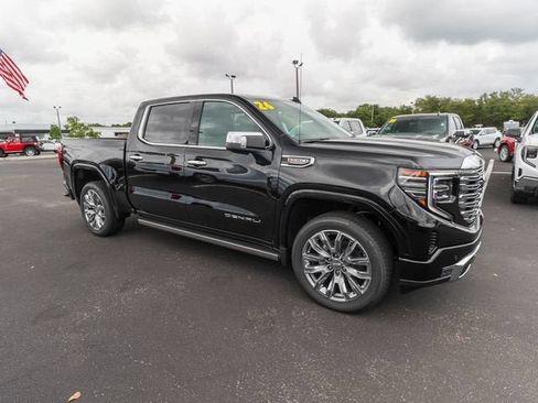 New 2026 GMC Sierra 1500 Denali w/ Denali Reserve Package AWD/4WD image 12