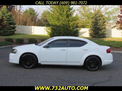 Used 2013 Dodge Avenger SE FWD image 2