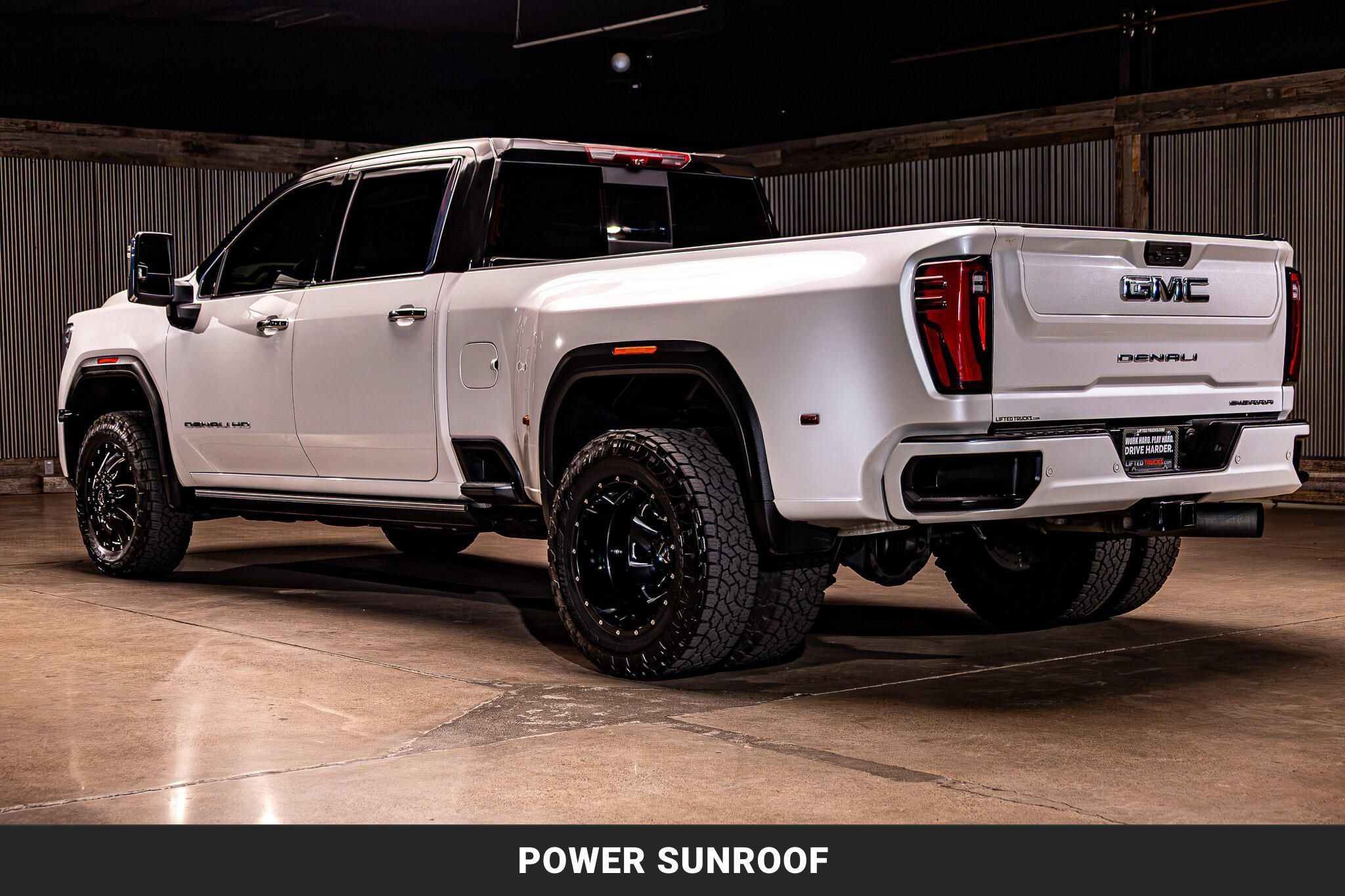 Used 2024 GMC Sierra 3500 Denali Ultimate AWD/4WD image 6