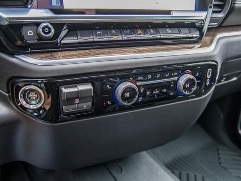 New 2026 Chevrolet Silverado 1500 LT Trail Boss w/ Dark Appearance Package AWD/4WD image 34