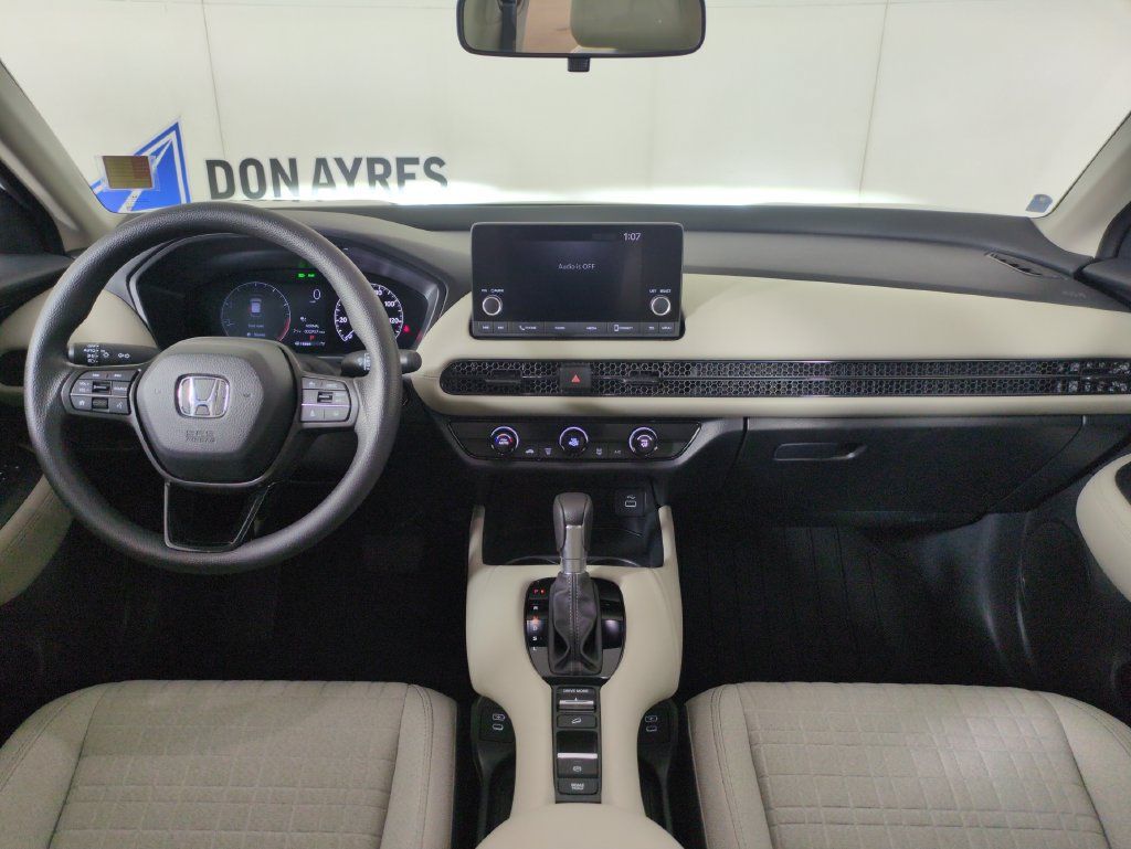 Certified 2025 Honda HR-V LX image 17