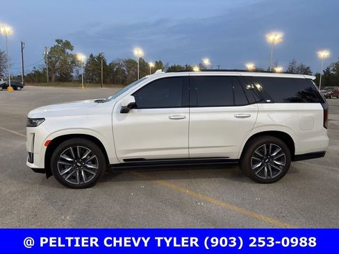 Used 2023 Cadillac Escalade Sport w/ Touring Package image 4