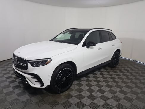 New 2026 Mercedes-Benz GLC 300 image 9
