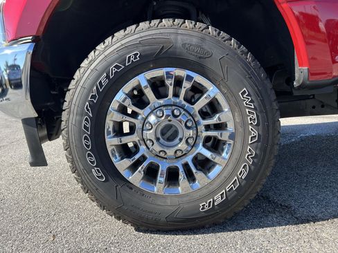 Used 2020 Ford F250 XLT w/ XLT Premium Package image 12