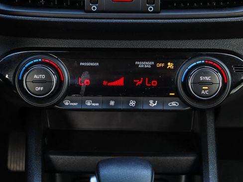 Used 2019 Kia Forte LXS image 14