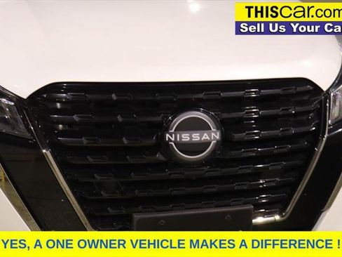 Used 2024 Nissan Kicks SR w/ SR Premium Package FWD image 12