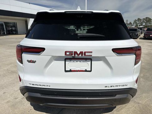 New 2026 GMC Terrain Elevation w/ Elevation Premium Package image 4