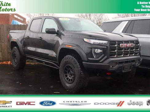 Used 2024 GMC Canyon AT4X w/ AT4X AEV Edition AWD/4WD image 1