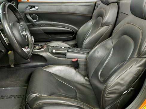 Used 2015 Audi R8 V8 w/ Full Leather Package image 24