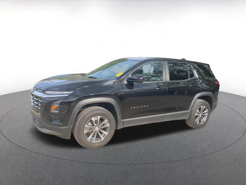 Used 2025 Chevrolet Equinox LT image 8