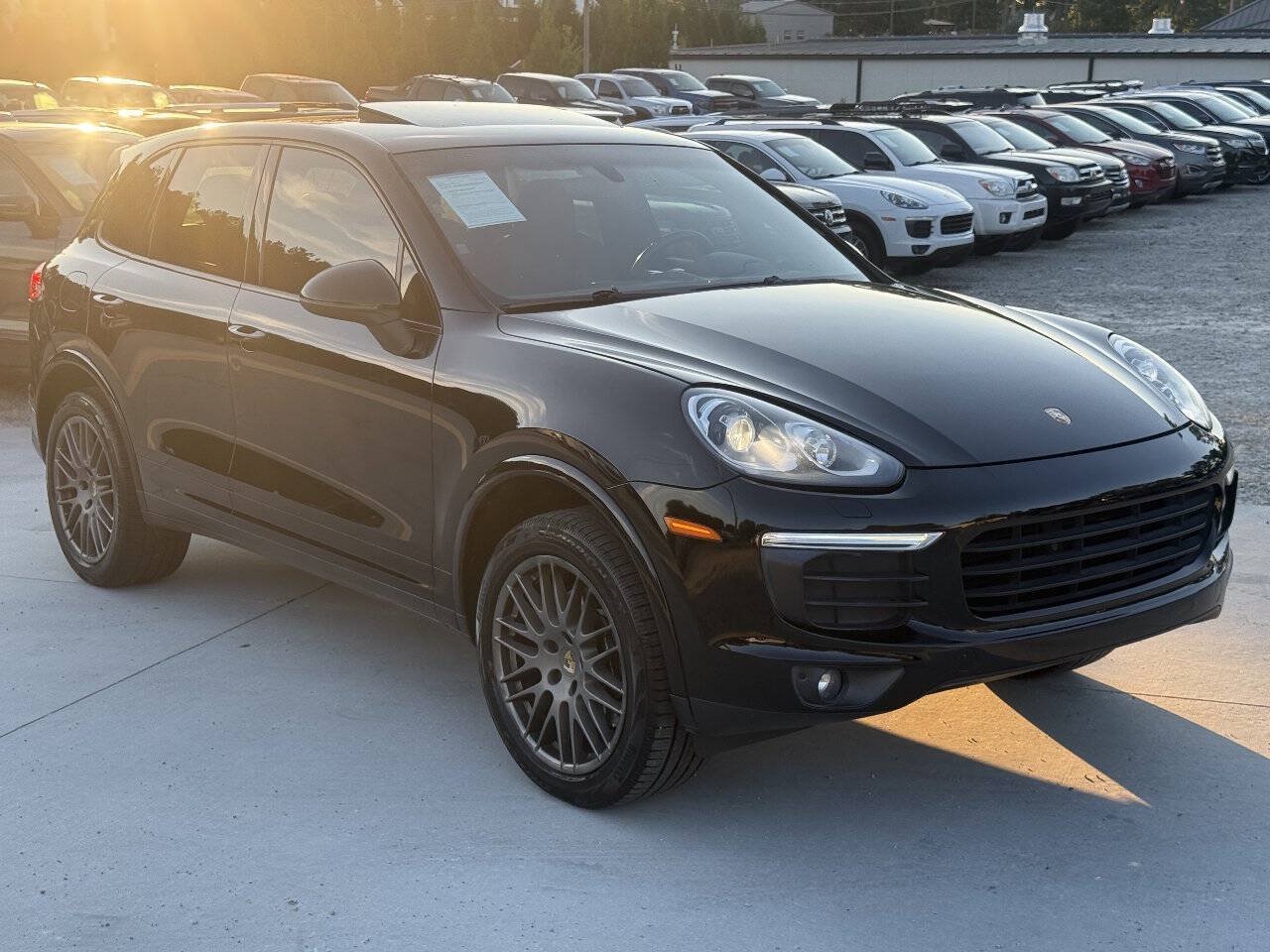 Used 2018 Porsche Cayenne Platinum Edition AWD/4WD image 1
