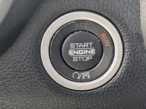 Used 2024 RAM 2500 Big Horn image 32