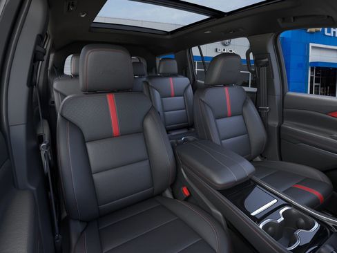 New 2026 Chevrolet Traverse RS image 16