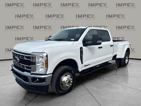 Used 2024 Ford F350 XLT AWD/4WD image 1