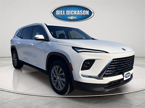 Used 2025 Buick Enclave Preferred image 1