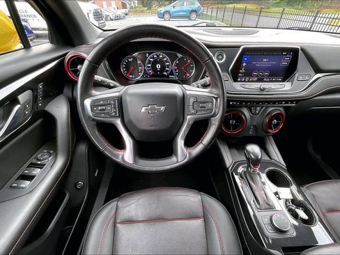 Used 2022 Chevrolet Blazer RS w/ Enhanced Convenience Package image 6