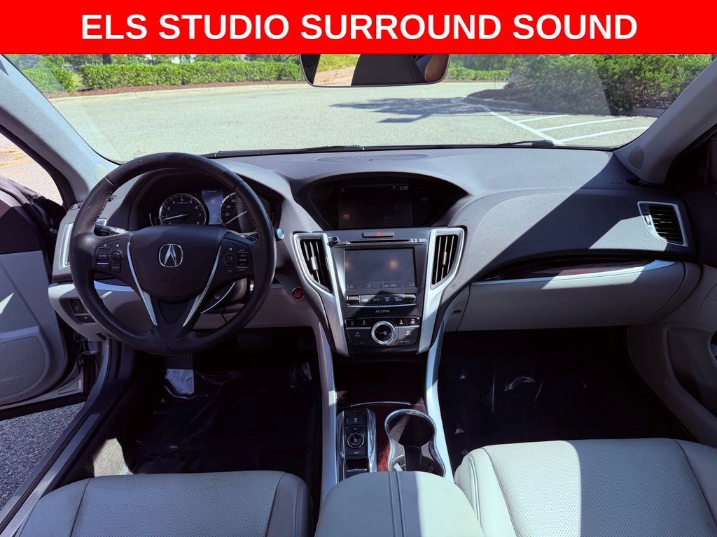 Used 2017 Acura TLX w/ Technology Package FWD image 9