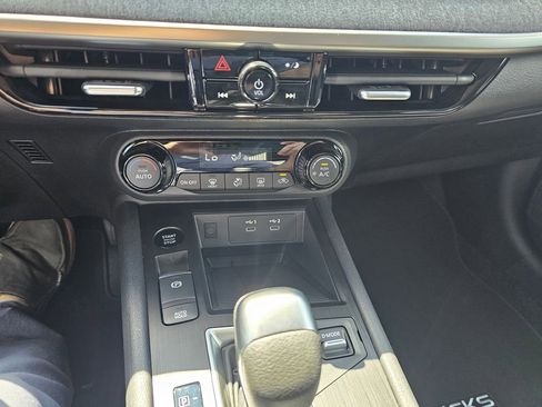 New 2026 Nissan Kicks SV image 20