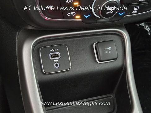 Used 2020 Jeep Compass Latitude FWD image 38