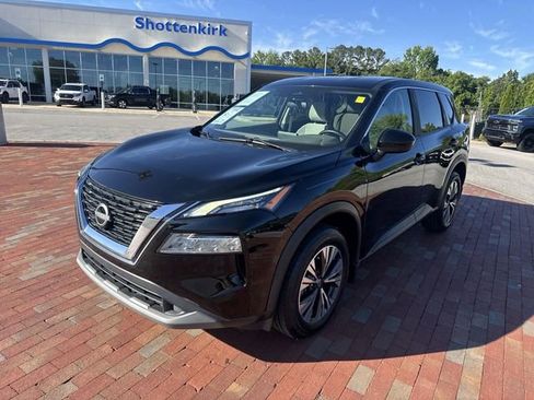 Used 2023 Nissan Rogue SV FWD image 32