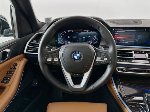 Certified 2022 BMW X5 xDrive45e image 11