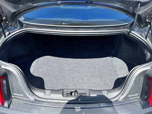 Used 2018 Ford Mustang GT Premium RWD image 23