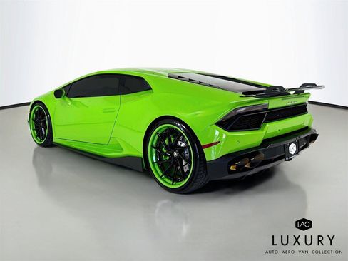 Used 2017 Lamborghini Huracan LP 580-2 RWD image 8