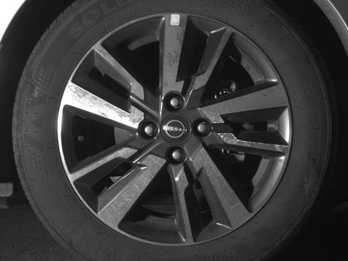 Used 2025 Nissan Versa SV FWD image 13