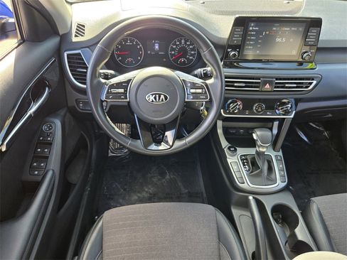 Used 2021 Kia Seltos S image 12