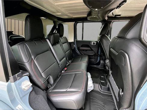 New 2026 Jeep Wrangler Unlimited Rubicon AWD/4WD image 17