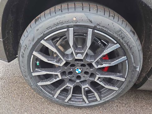 New 2026 BMW X5 xDrive50e w/ Executive Package image 4