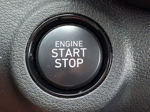 Certified 2023 Hyundai Venue Limited FWD image 26