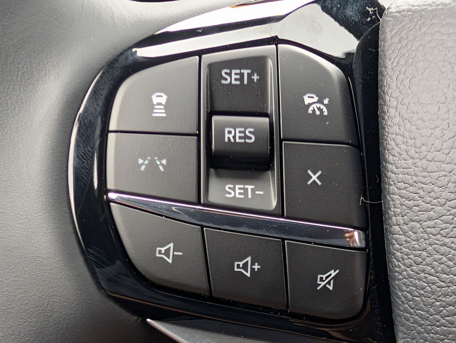 New 2026 Ford Explorer Platinum RWD image 24